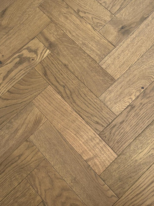 Total Wood Flooring Essential Herringbone Cognac Oak - Sample