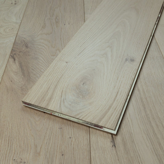 ⤓: 15mm ↔: 220mm ↕: 2200mm Valnor Prime Engineered Oak
