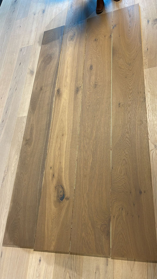 ⤓: 15mm ↔: 260mm ↕: 2200mm Smokvar Crest Engineered Oak