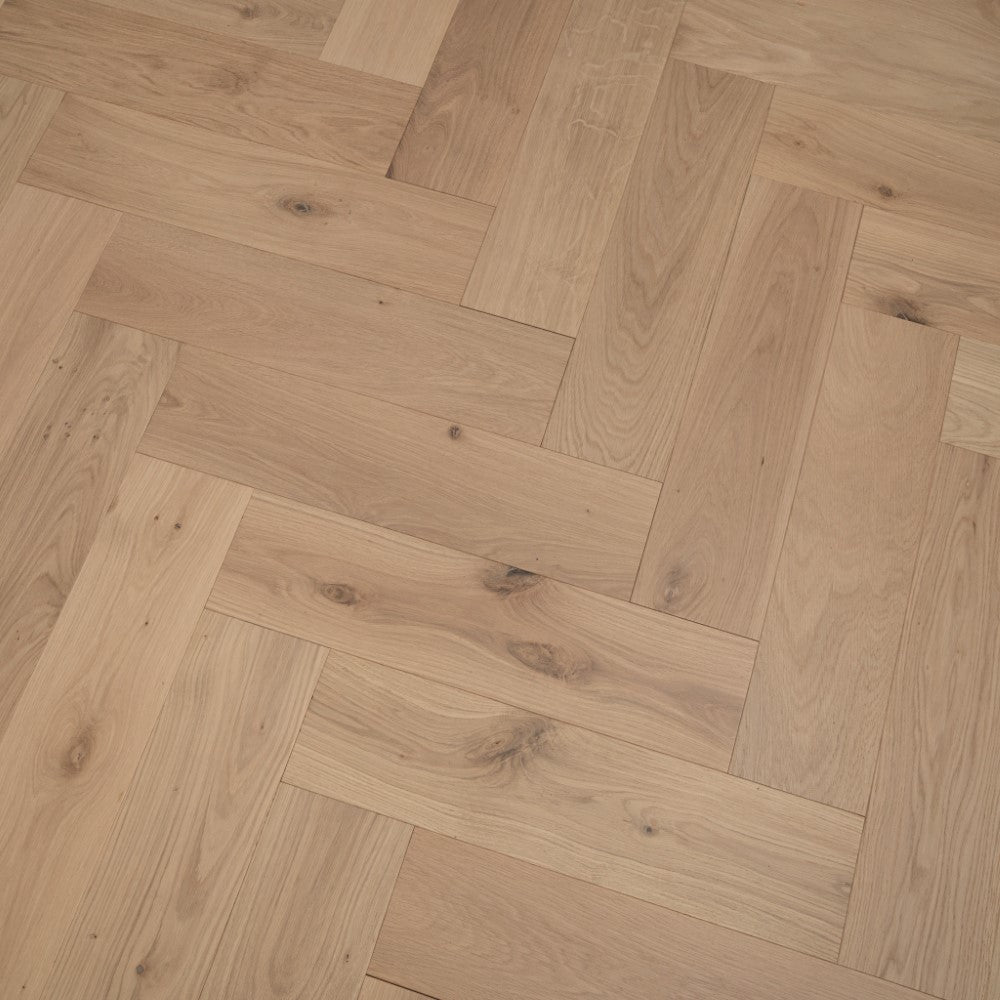 ⤓: 14mm ↔: 150mm ↕: 600mm Elmsford Vale Engineered Oak