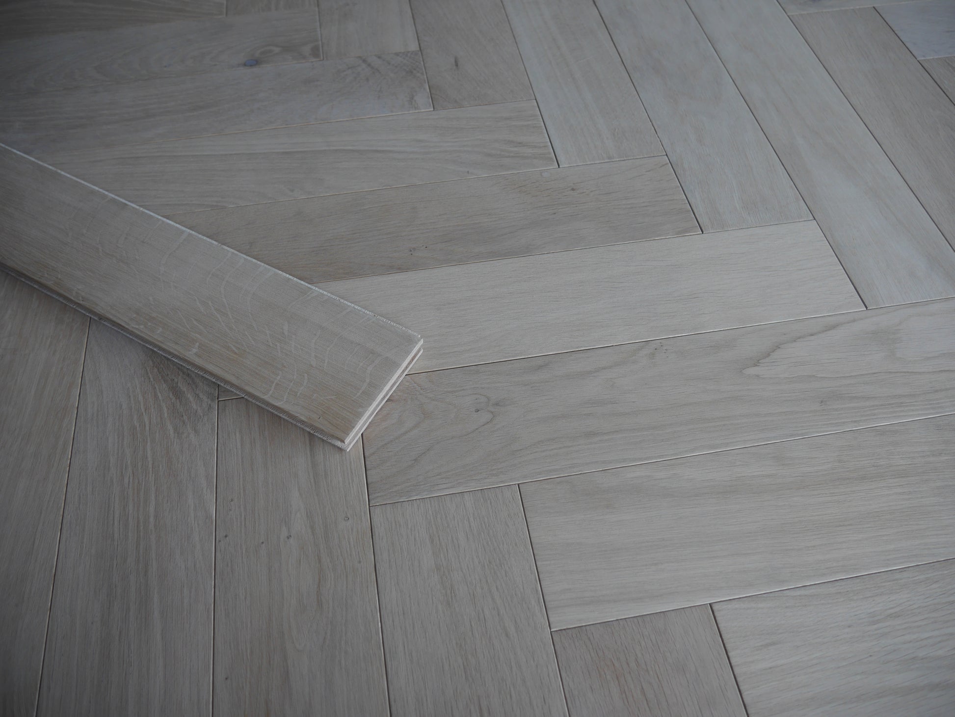 Total Wood Flooring Rawven Herringbone Engineered Oak - Sample