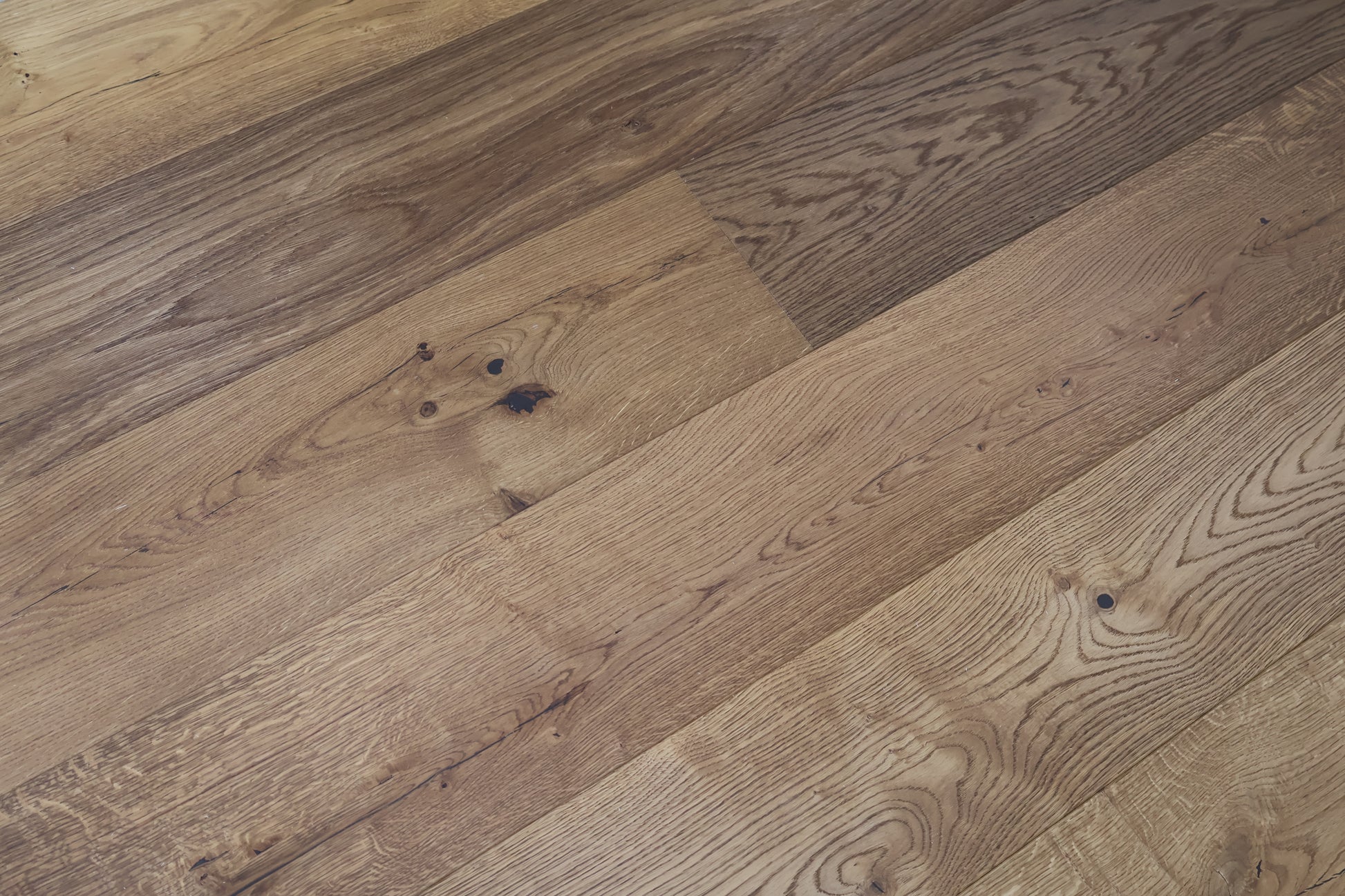 ⤓: 14mm ↔: 220mm ↕: 2200mm Dramore Ash Antique Engineered Oak