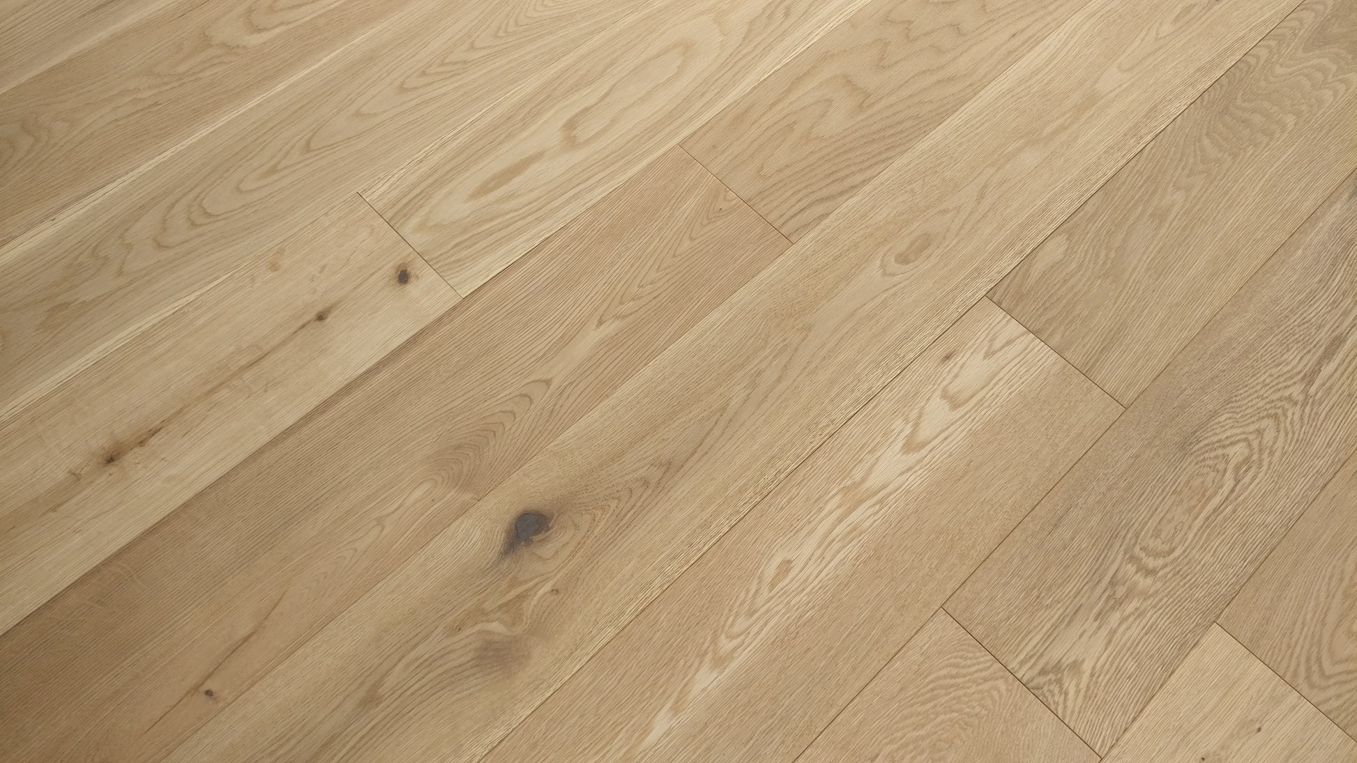 ⤓: 14mm ↔: 125mm ↕: 300-1200mm Barne Oak Engineered Oak