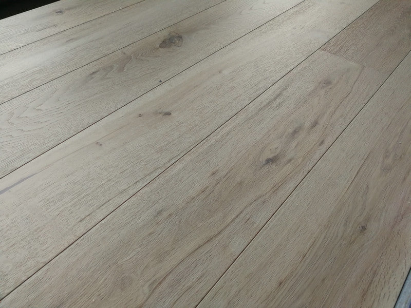 ⤓: 14mm ↔: 190mm ↕: 1900mm Rusten Vale Engineered Oak