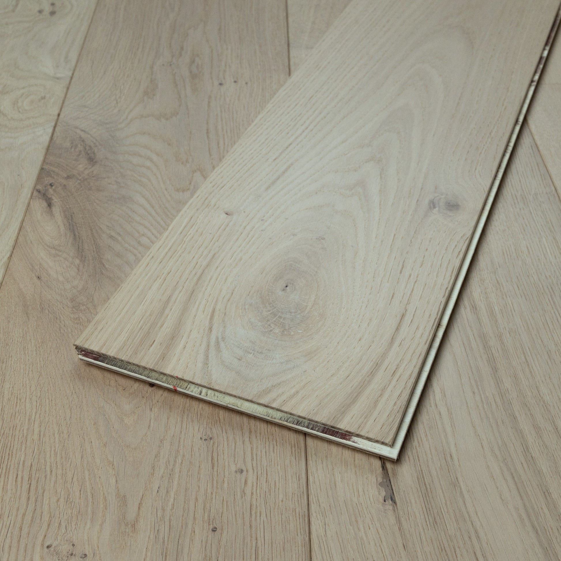 ⤓: 15mm ↔: 220mm ↕: 2200mm Valnor Prime Engineered Oak