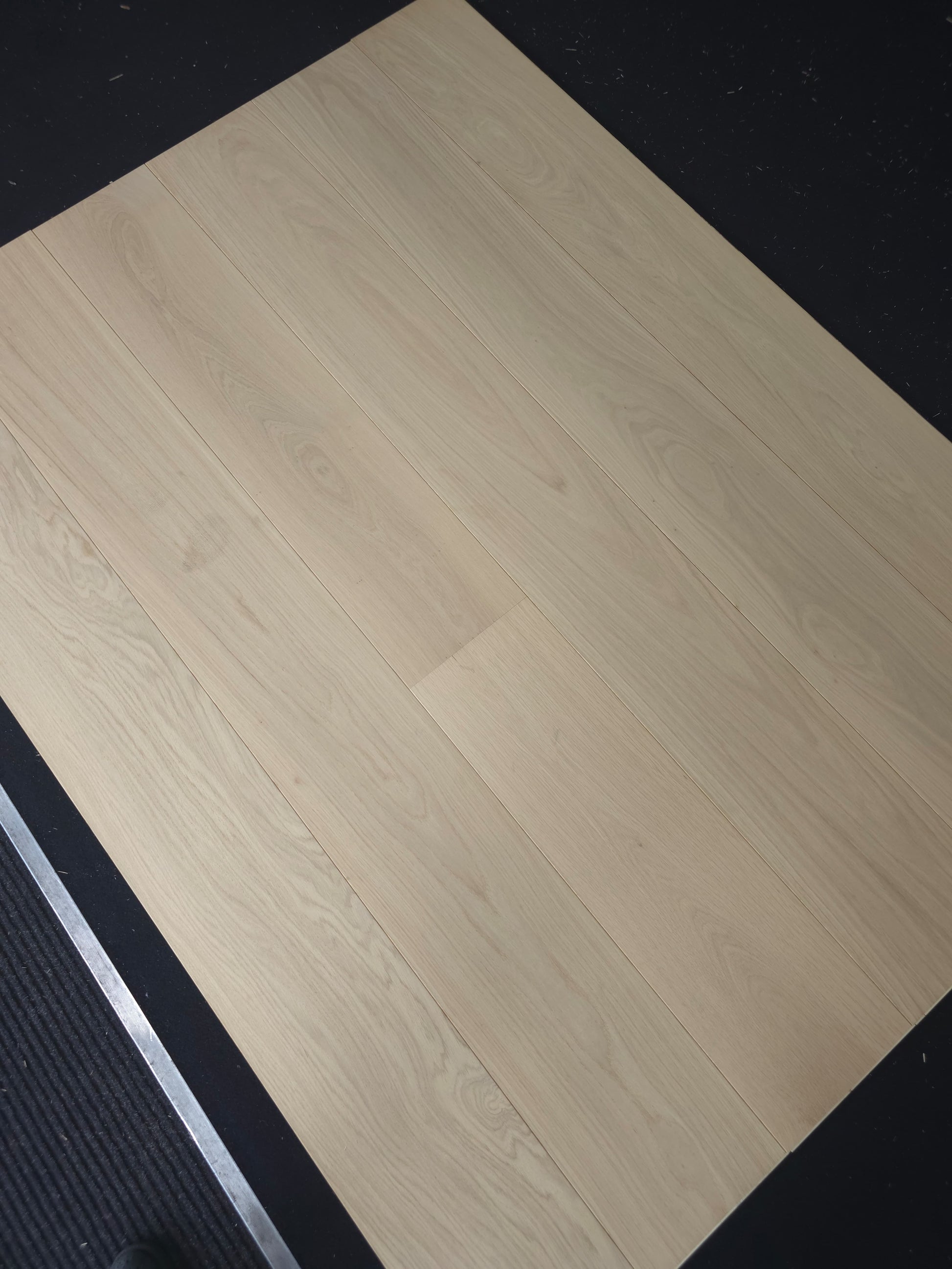 ⤓: 15mm ↔: 220mm ↕: 1900mm Primor Raw Engineered Oak