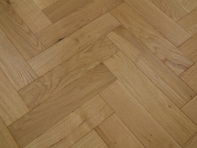 ⤓: 18mm ↔: 90mm ↕: 400mm Niran Soll Engineered Oak