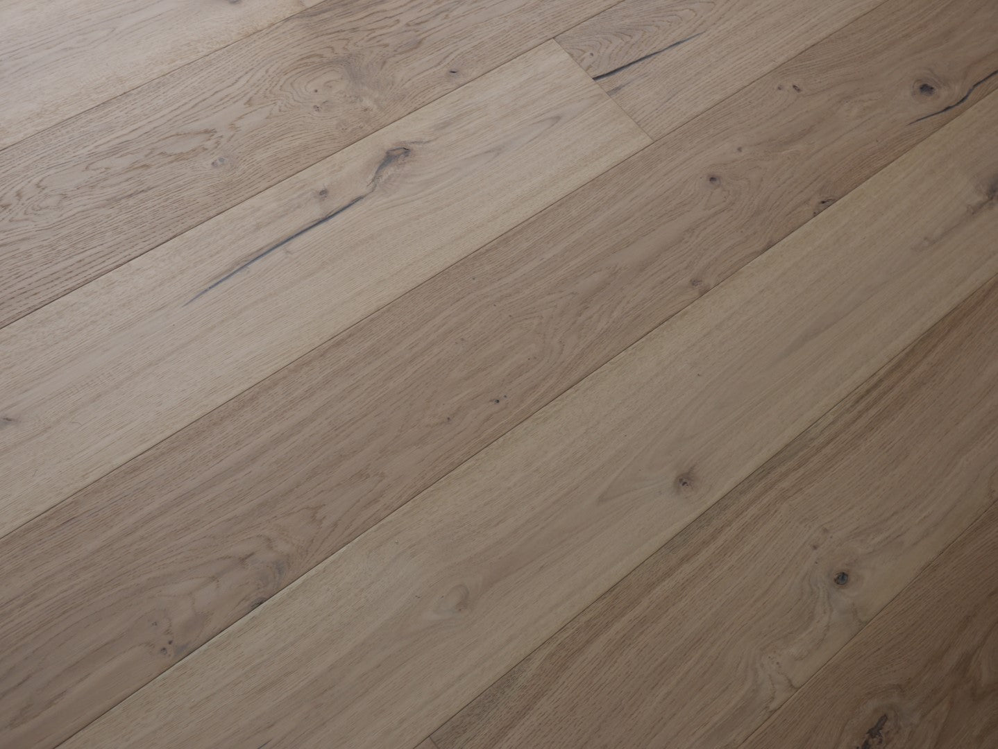 Total Wood Flooring Handor Vale Distressed Engineered Oak - Sample