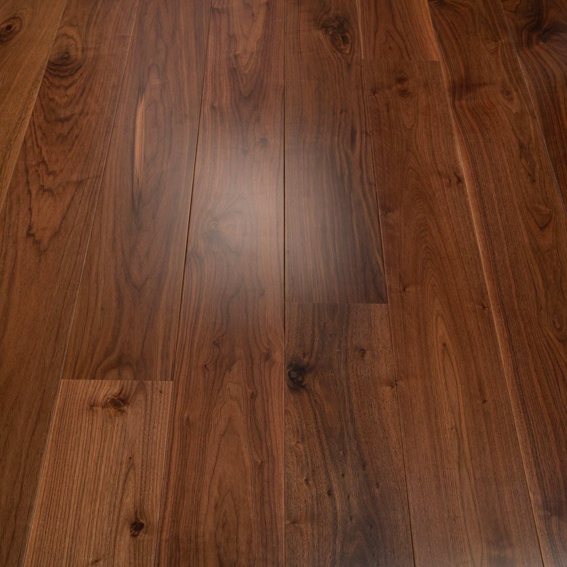 ⤓: 20mm ↔: 190mm ↕: 1860mm Grand Walnut Crest